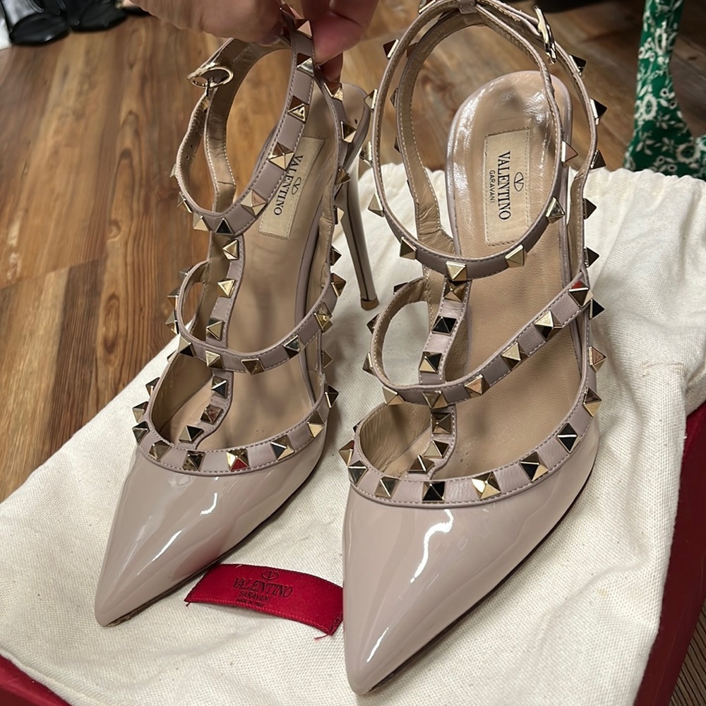 Authentic Valentino Nude heels